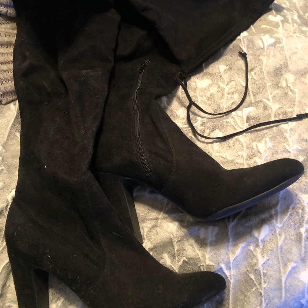 Unisa faux suede over the knee boots size 10m